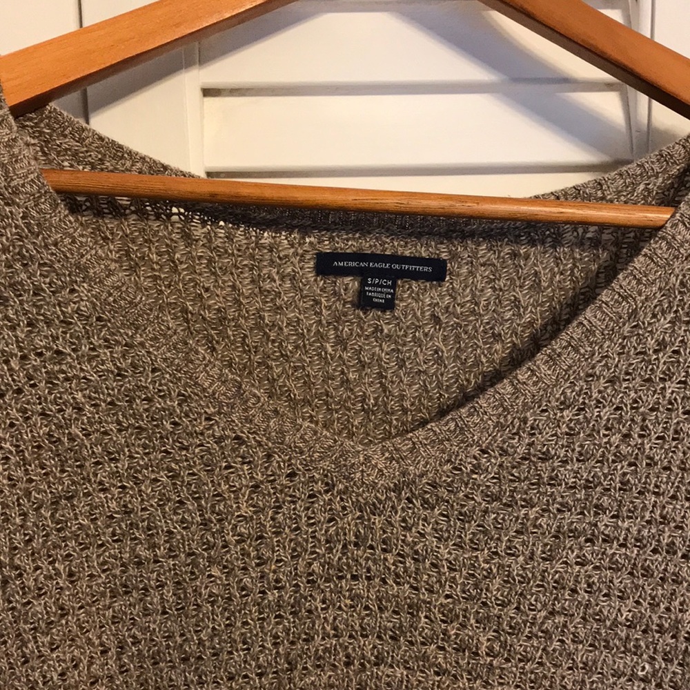 American Eagle sweater